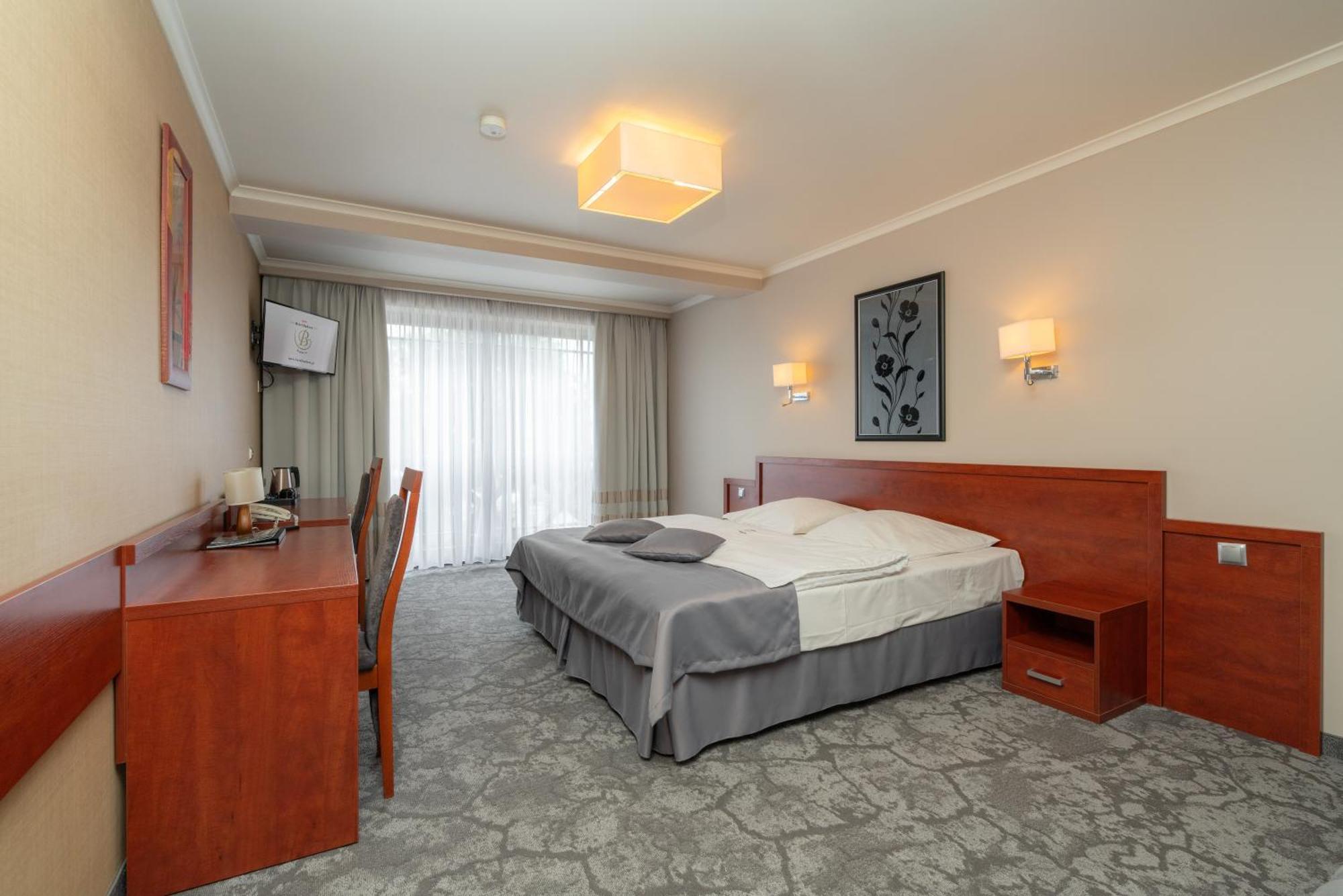 Hotel Badura Wadowice Exterior photo