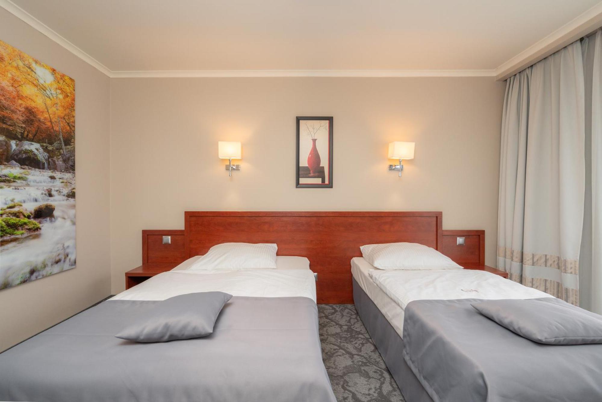 Hotel Badura Wadowice Exterior photo