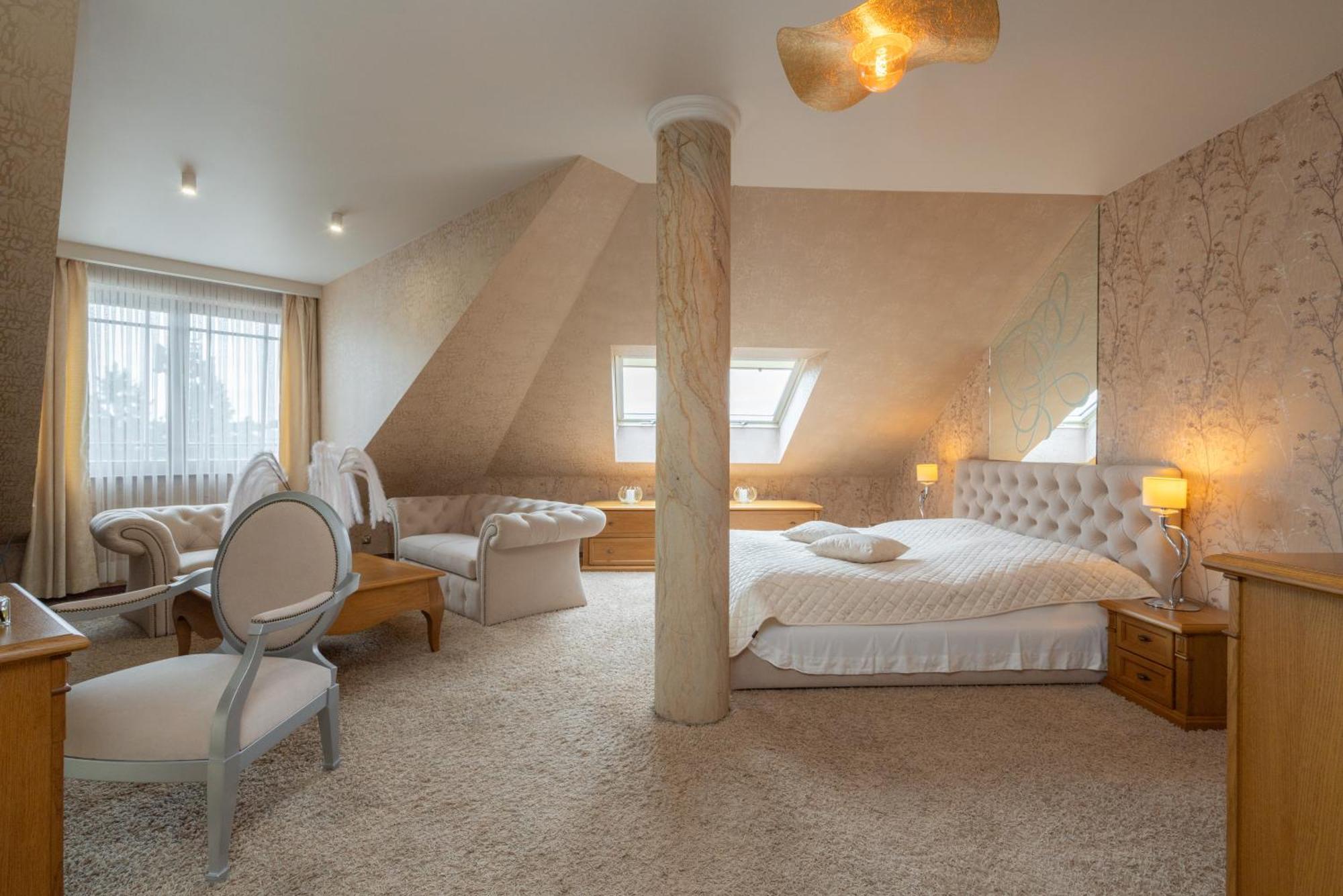 Hotel Badura Wadowice Exterior photo